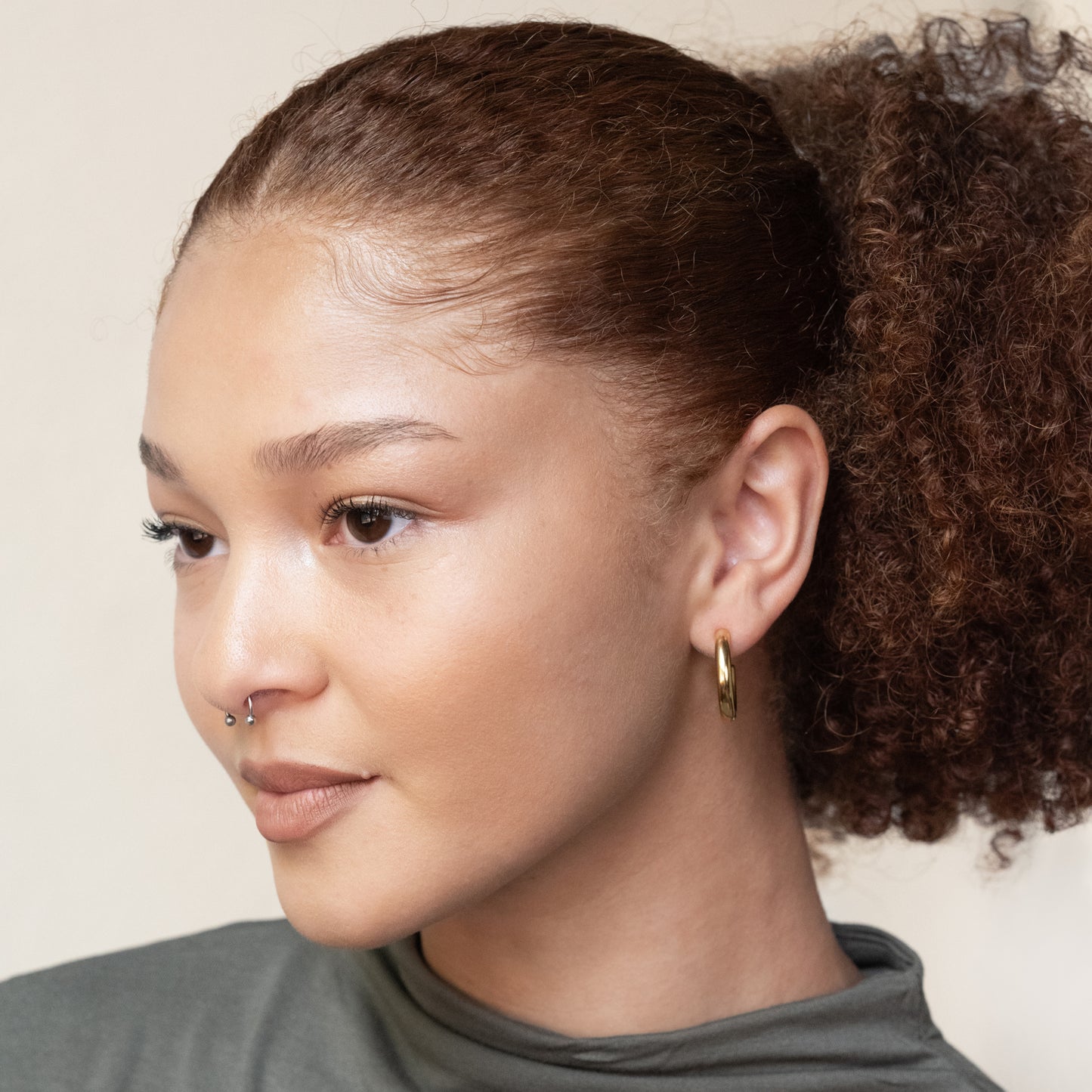 Bestow Classic Hoops - 1in (Gold)
